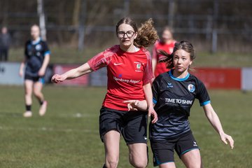 Bild 138 - wBJ VfL Pinneberg - Waldd�rfer SV : Ergebnis: 5:0